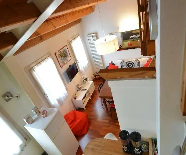Casa Vacanze Chez La Reine - Holiday Home Vicenza