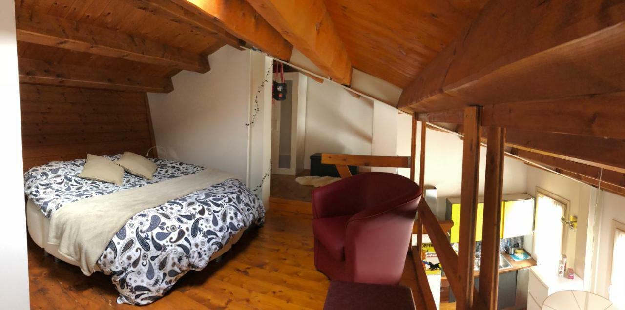 Chez La Reine - Daire